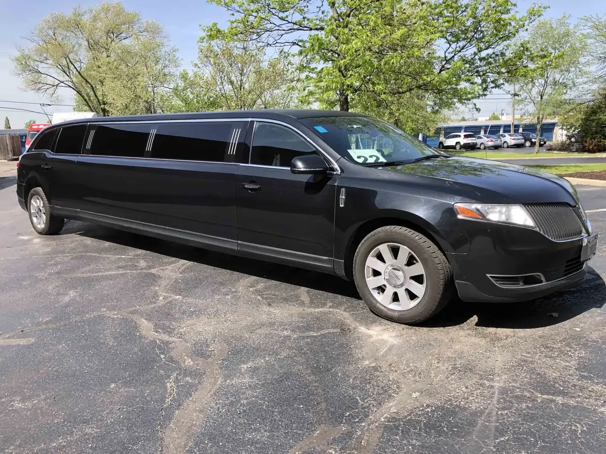 Stretch limo for Cape Cod trips