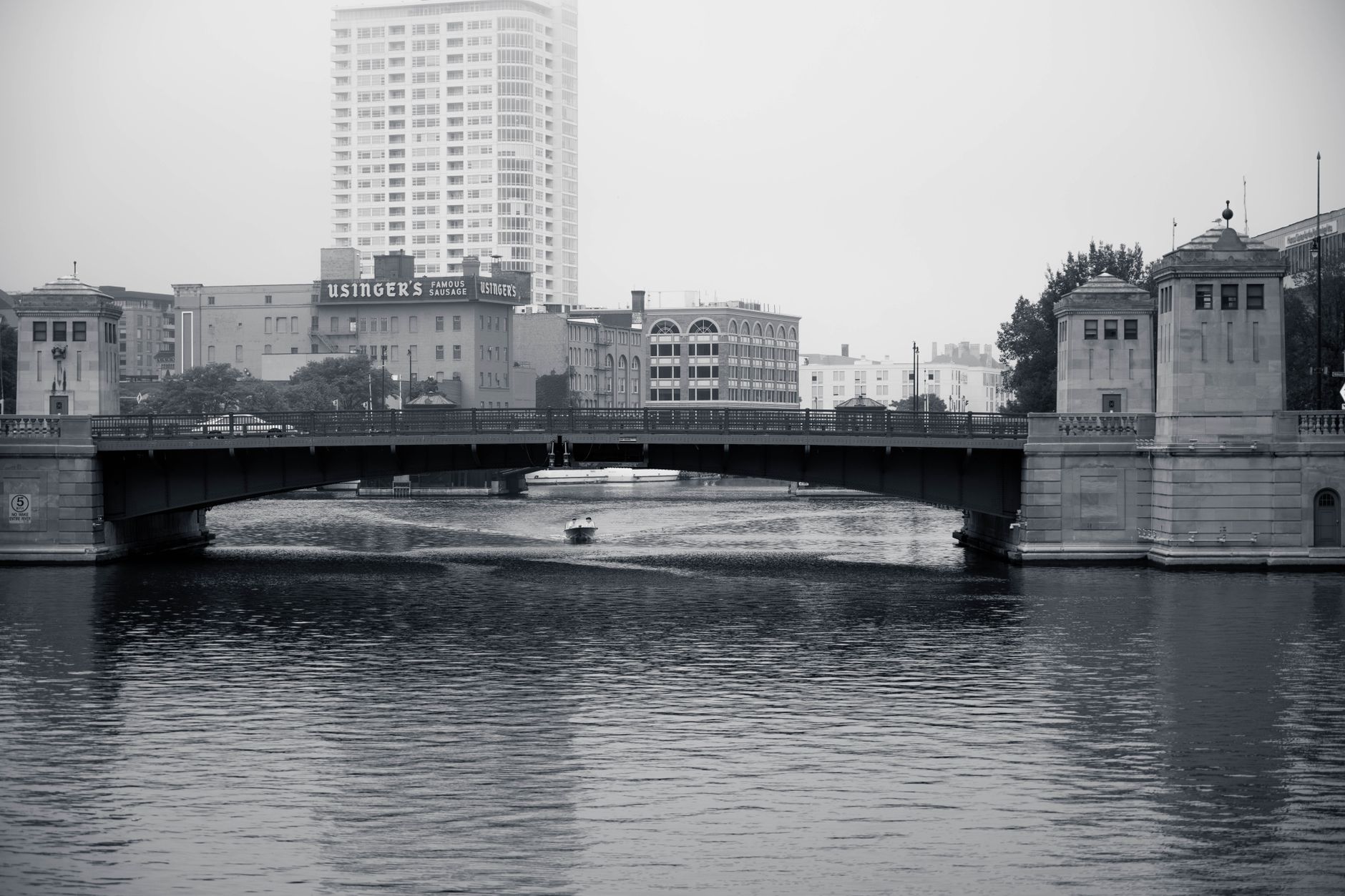 Saint Paul, MN to Milwaukee, WI - US Bus Trips