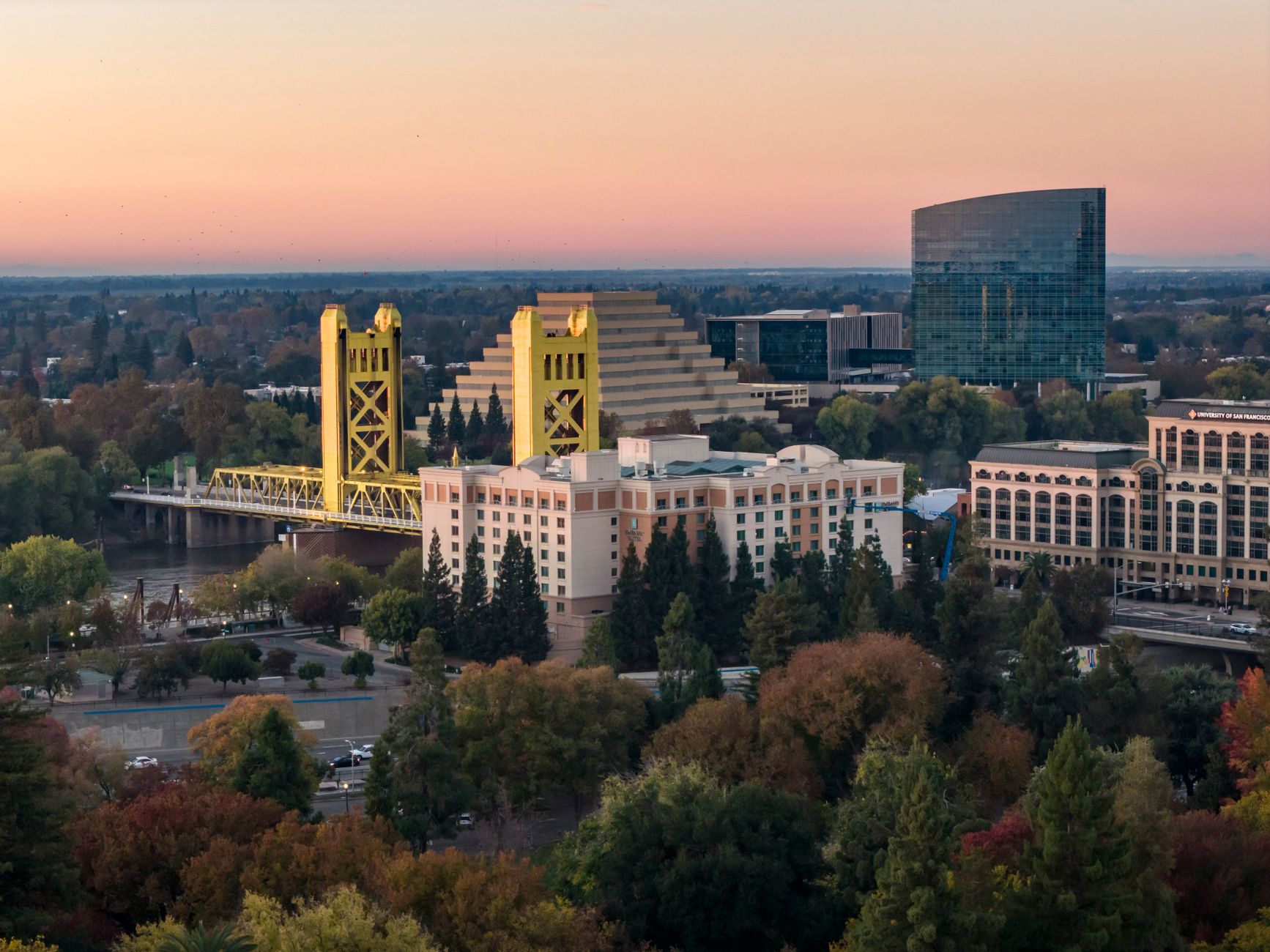 Stockton, CA to Sacramento, CA - US Bus Trips