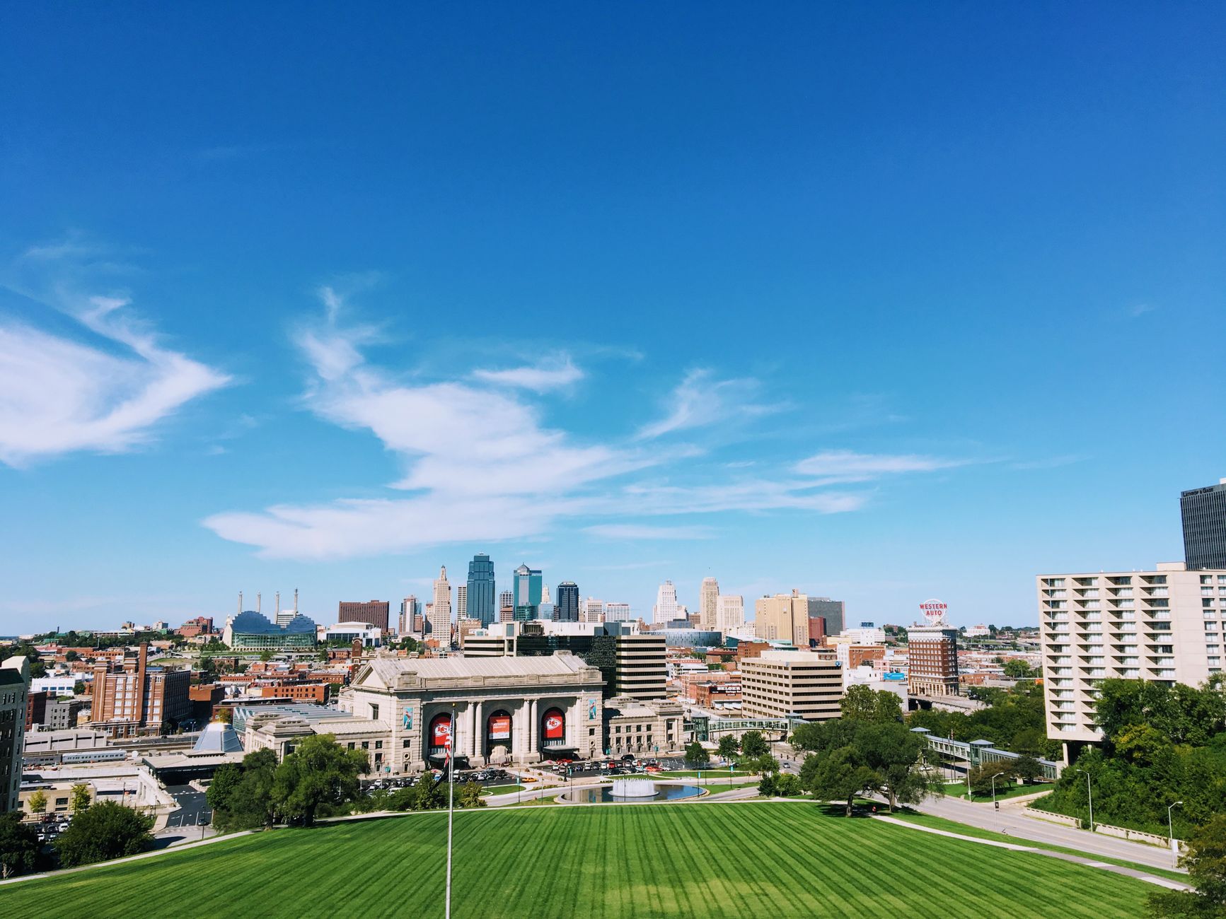 Wichita, KS to Kansas City, MO - US Bus Trips