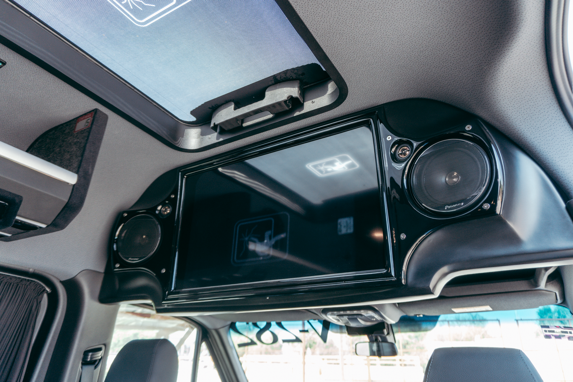 Mesa Verde — 14-Passenger Sprinter - US Bus Trips