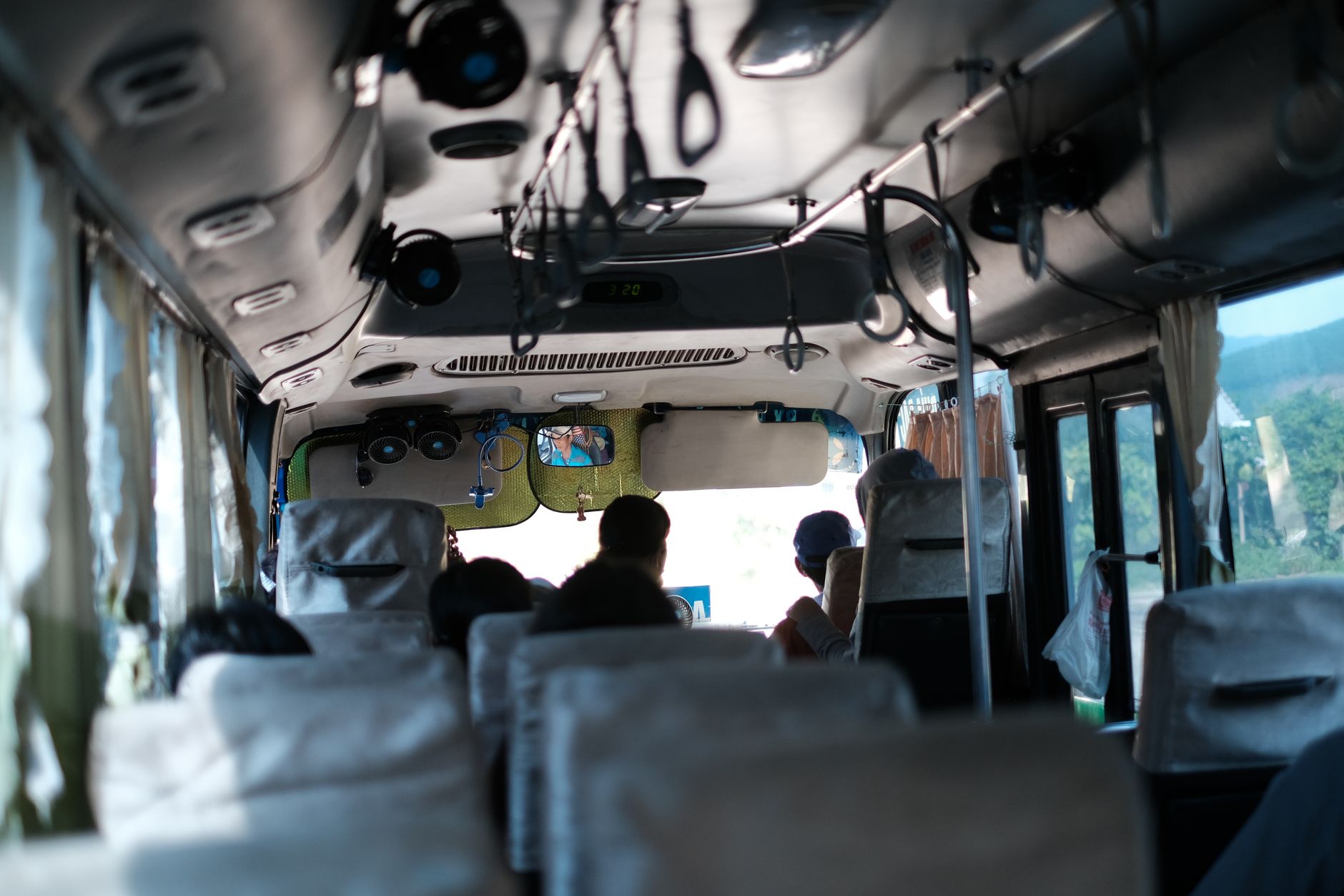 Redwoods — 24-Passenger Mini Bus - US Bus Trips