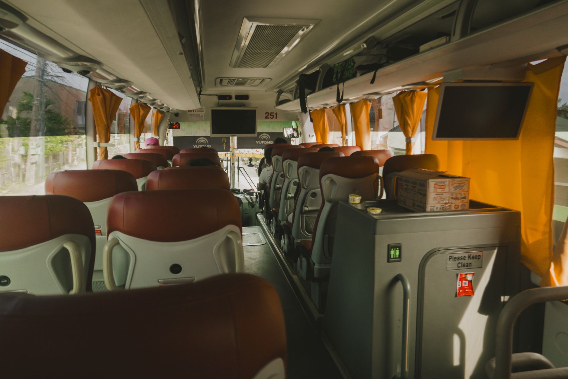 Yosemite — 24-Passenger Mini Bus - US Bus Trips